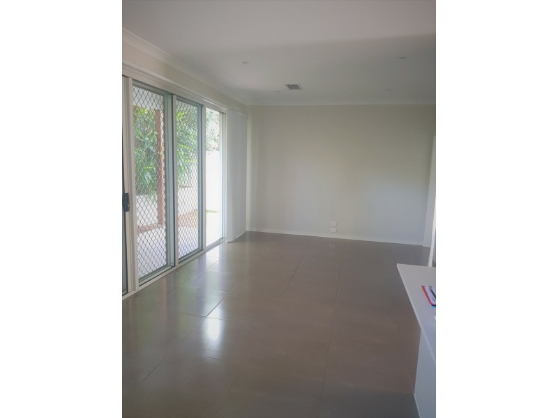 8/18 BAINBRIDGE STREET, Ormiston QLD 4160