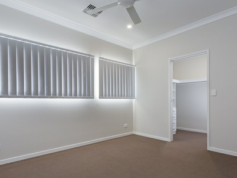 8/18 BAINBRIDGE STREET, Ormiston QLD 4160