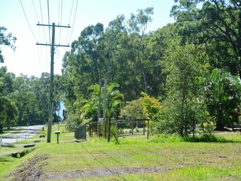 222 Kate Street, Macleay Island QLD 4184