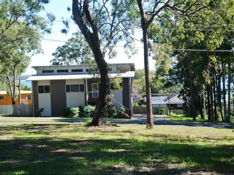 222 Kate Street, Macleay Island QLD 4184