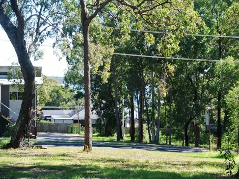 222 Kate Street, Macleay Island QLD 4184