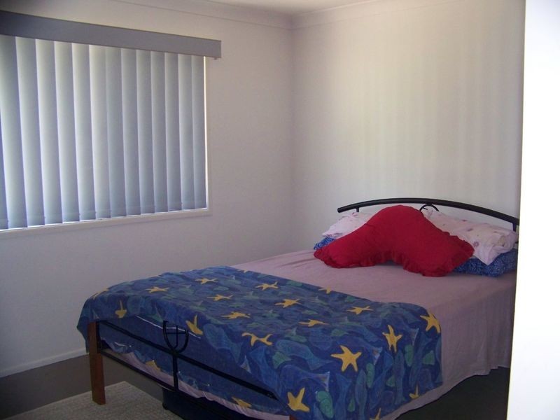 15 Baracoota Street, Macleay Island QLD 4184