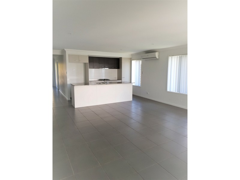 30 MAREE PLACE, Redland Bay QLD 4165
