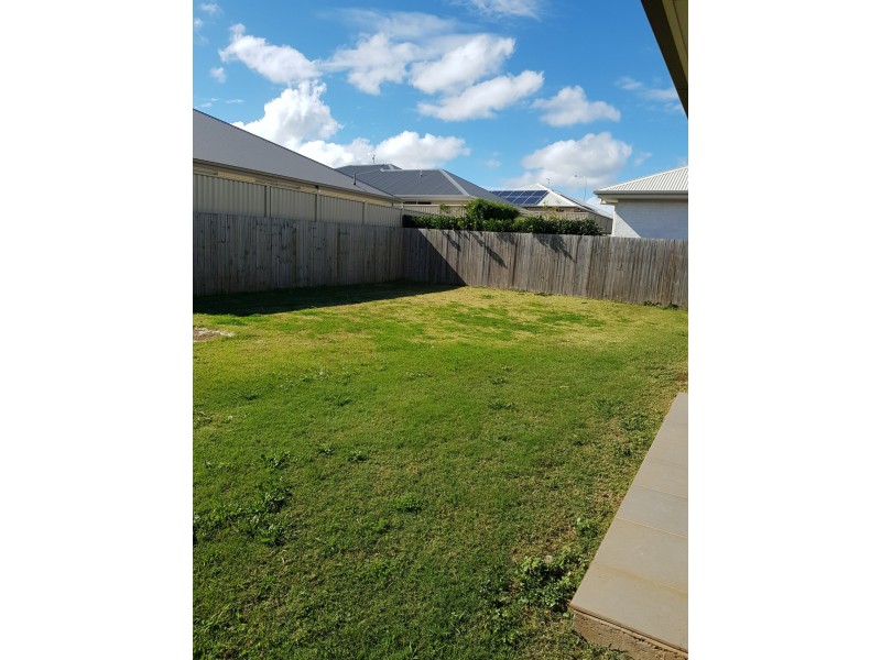 30 MAREE PLACE, Redland Bay QLD 4165