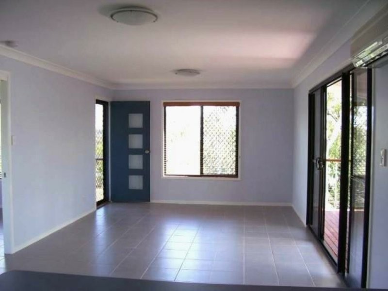 36 Blue Waters Crescent, Macleay Island QLD 4184