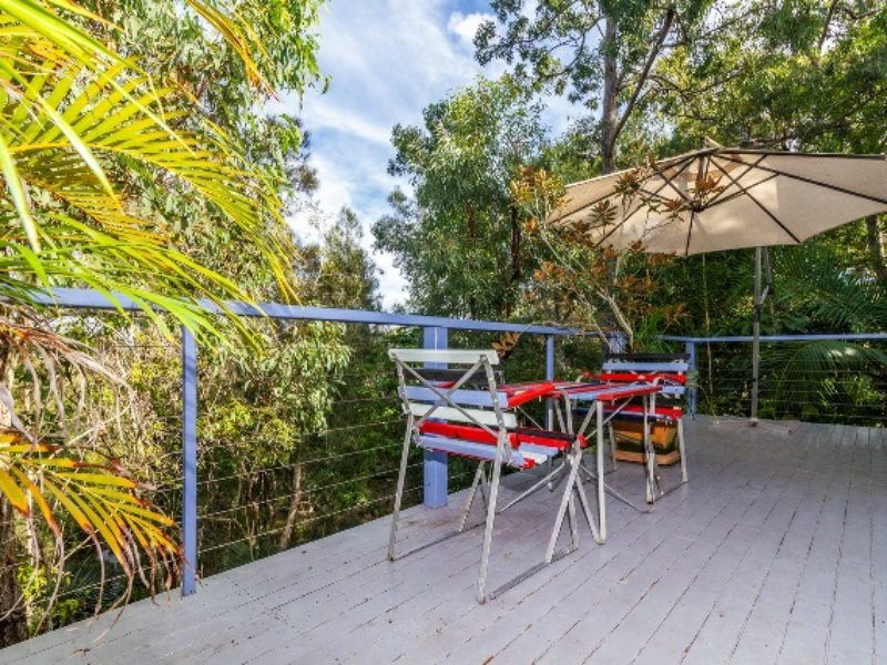 82 Treasure Island Avenue, Karragarra Island QLD 4184