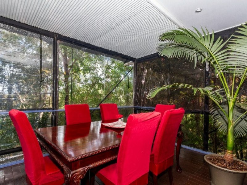 82 Treasure Island Avenue, Karragarra Island QLD 4184