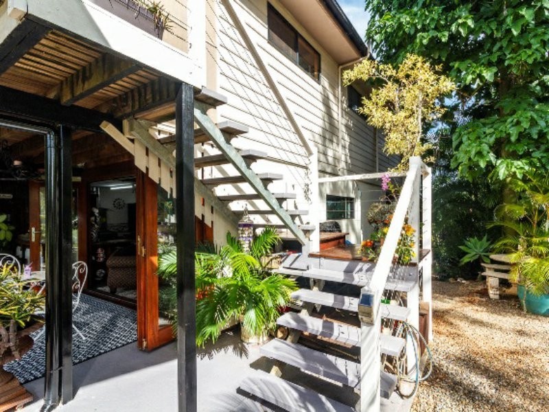 82 Treasure Island Avenue, Karragarra Island QLD 4184