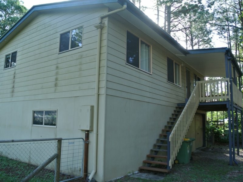 169 High Central Road, Macleay Island QLD 4184