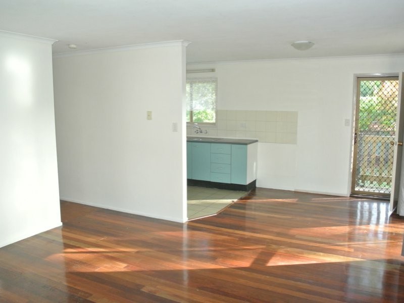 169 High Central Road, Macleay Island QLD 4184