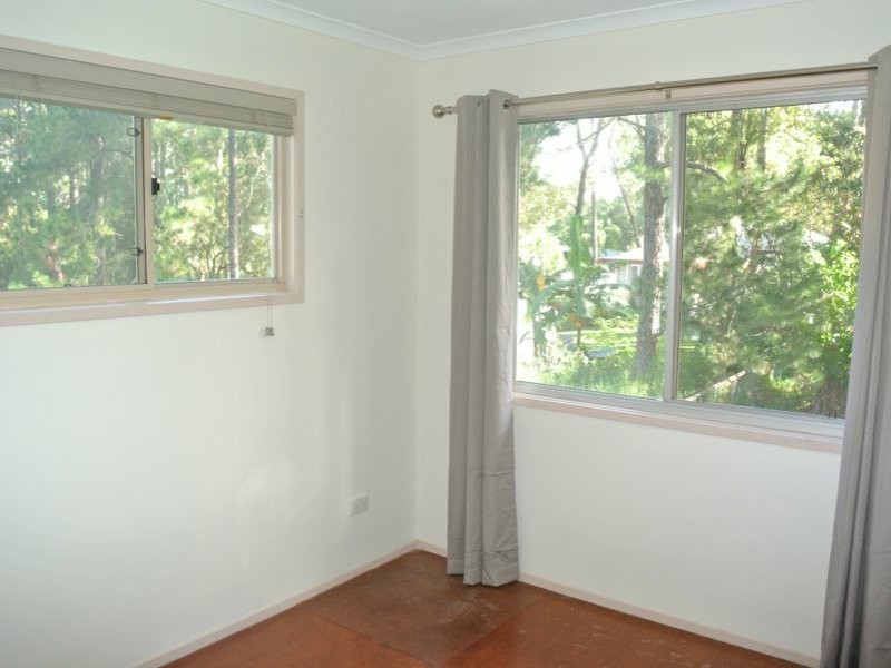 169 High Central Road, Macleay Island QLD 4184