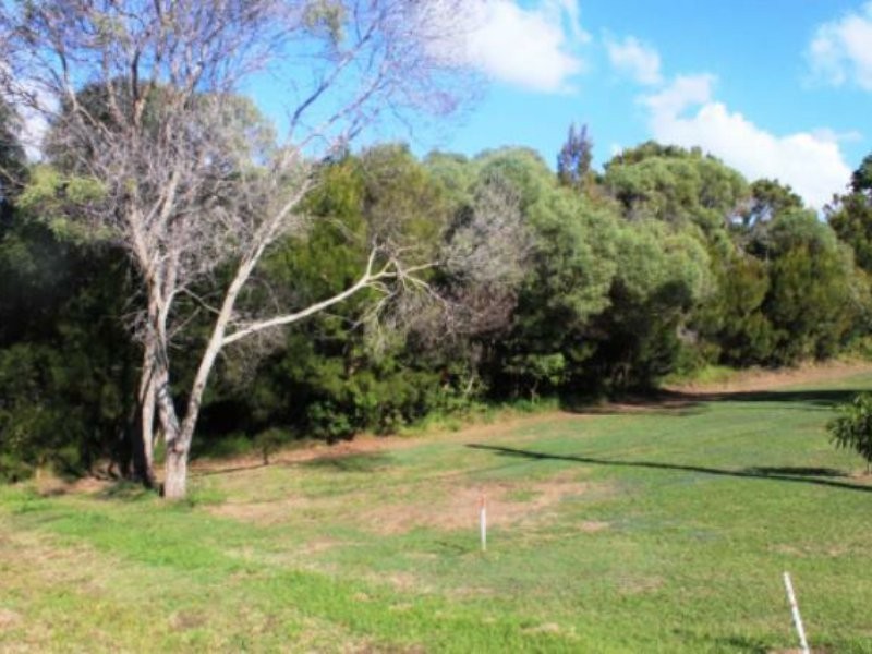 47 Timothy Street, Macleay Island QLD 4184