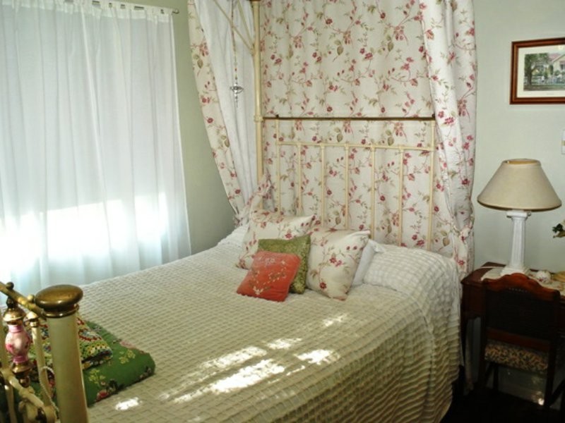 160 High Central Road, Macleay Island QLD 4184