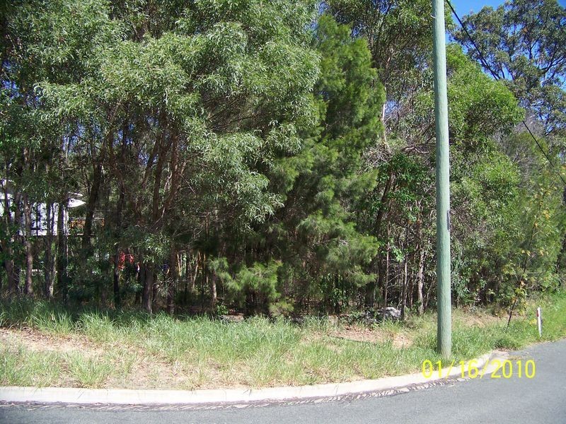 37 Francis Road, Macleay Island QLD 4184