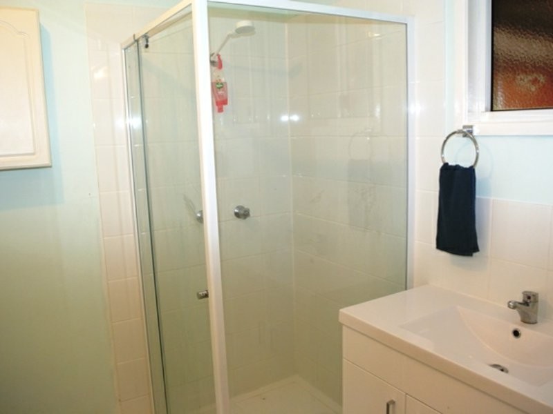 6 Eastbourne Terrace, Macleay Island QLD 4184