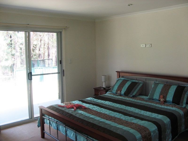 35 Nugent Street, Macleay Island QLD 4184