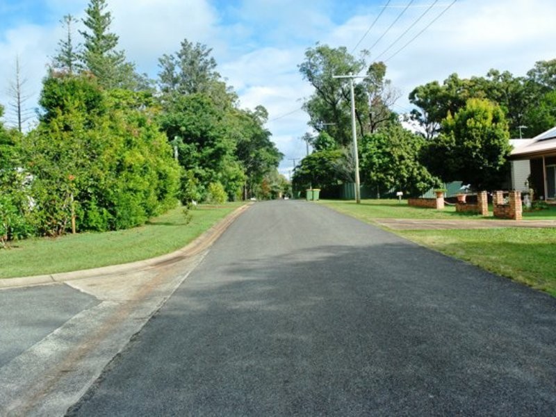 19 Curlew Street, Macleay Island QLD 4184