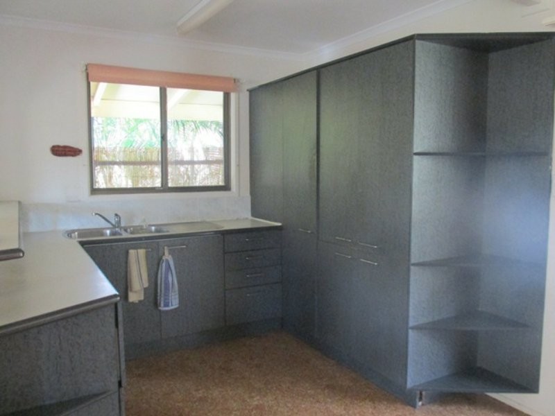 10 Barramundi Street, Macleay Island QLD 4184