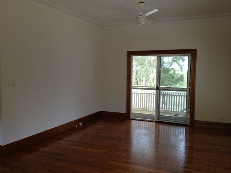 22 Muriel Place, Redland Bay QLD 4165