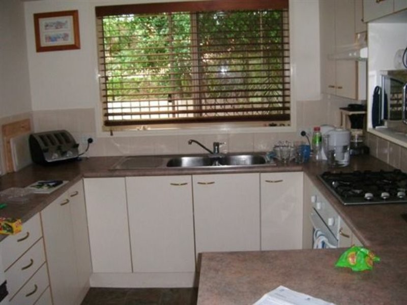12 Gleneagles Court, Redland Bay QLD 4165