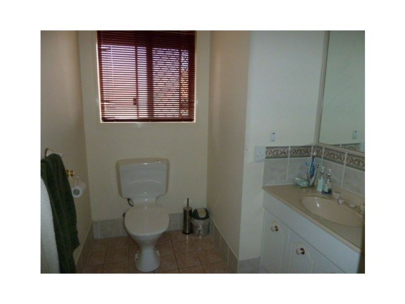 12 Gleneagles Court, Redland Bay QLD 4165