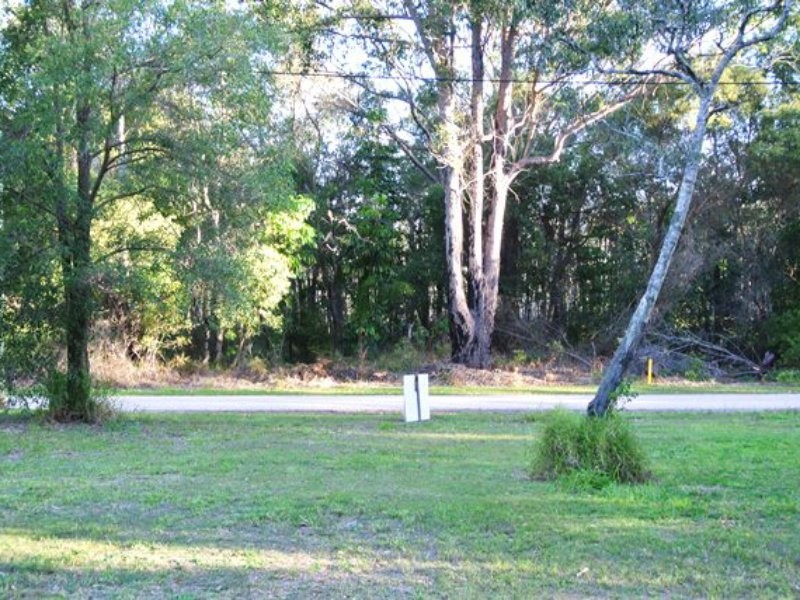 23 Sandpiper Parade, Macleay Island QLD 4184