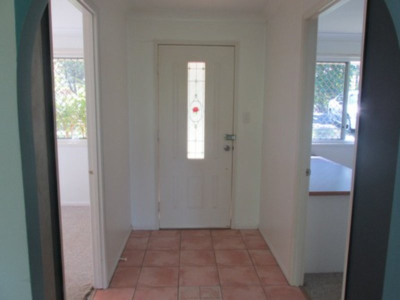 16 Calm Waters Crescent, Macleay Island QLD 4184