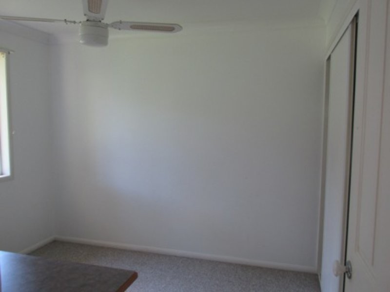 16 Calm Waters Crescent, Macleay Island QLD 4184