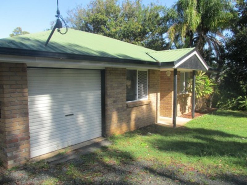 16 Calm Waters Crescent, Macleay Island QLD 4184
