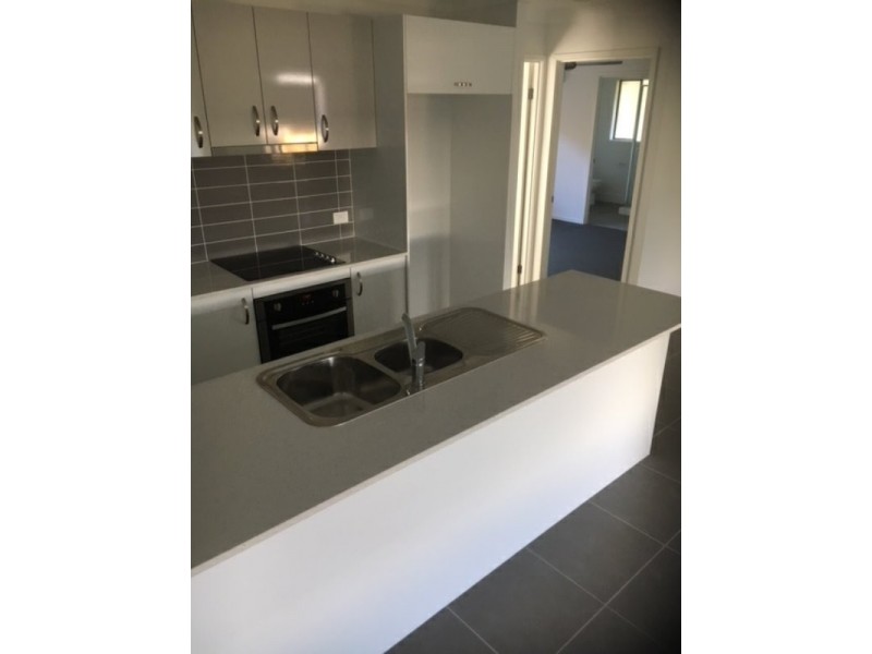 10 Woodhaven Close, Redland Bay QLD 4165