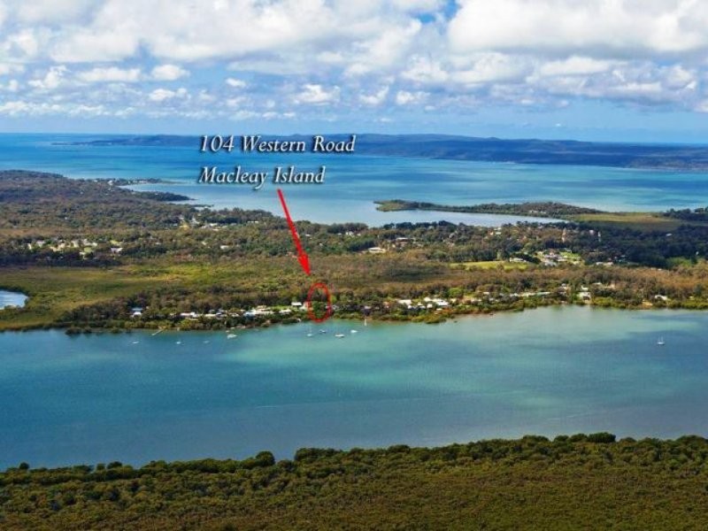 104 Western Road, Macleay Island QLD 4184