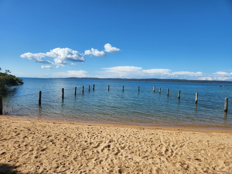 4 Ray Street, Macleay Island QLD 4184