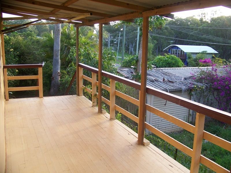 3 Resthaven Drive, Lamb Island QLD 4184