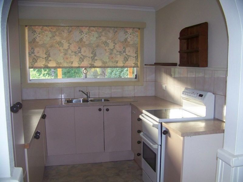 3 Resthaven Drive, Lamb Island QLD 4184