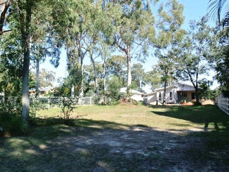 22 Orana Street, Macleay Island QLD 4184