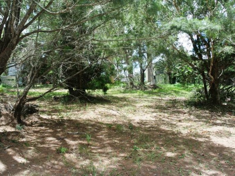 21 Warama Street, Macleay Island QLD 4184