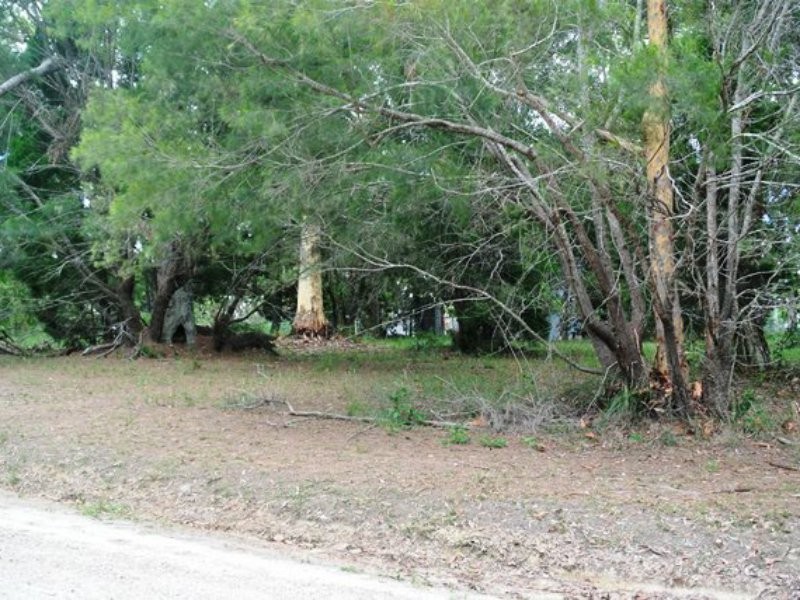 21 Warama Street, Macleay Island QLD 4184