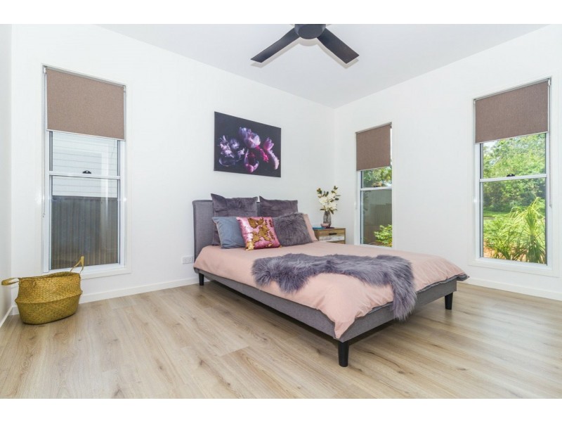 59 Western Road, Macleay Island QLD 4184