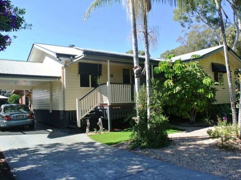 6 Betty Street, Macleay Island QLD 4184