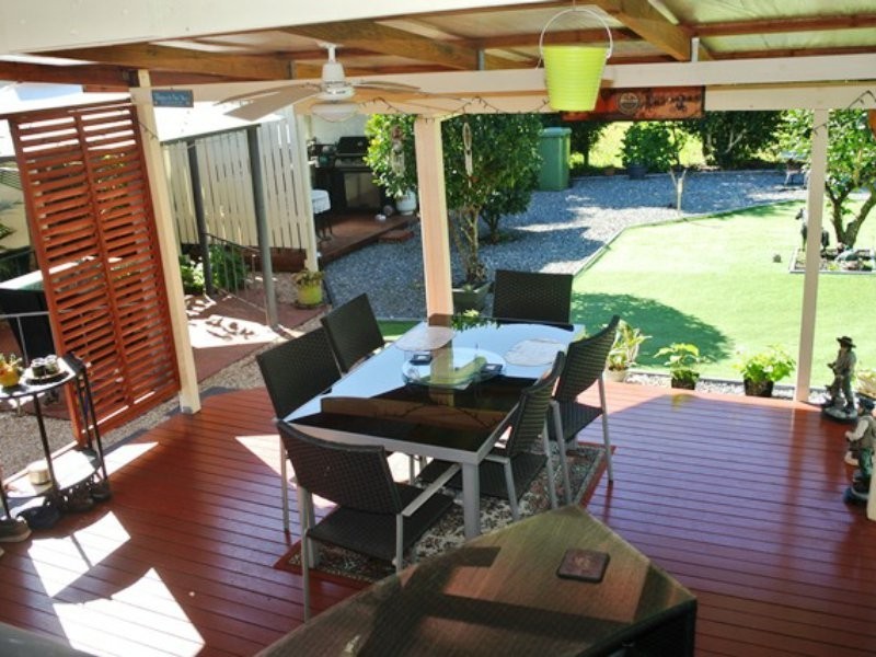 6 Betty Street, Macleay Island QLD 4184