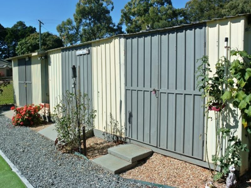 6 Betty Street, Macleay Island QLD 4184