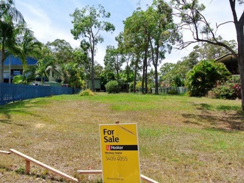 54 Coondooroopa Drive, Macleay Island QLD 4184