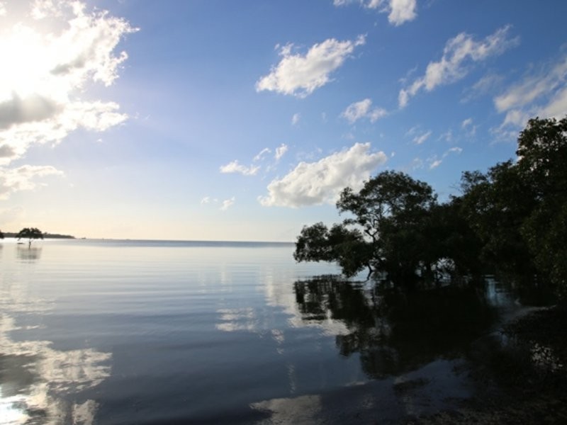 77 Coondooroopa Drive, Macleay Island QLD 4184