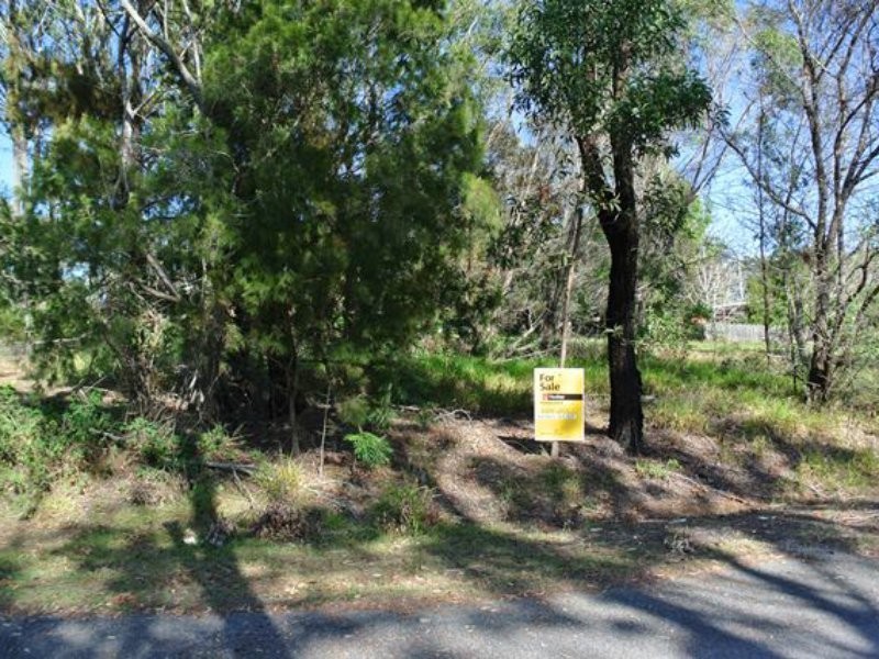 2 Granadilla Street, Macleay Island QLD 4184