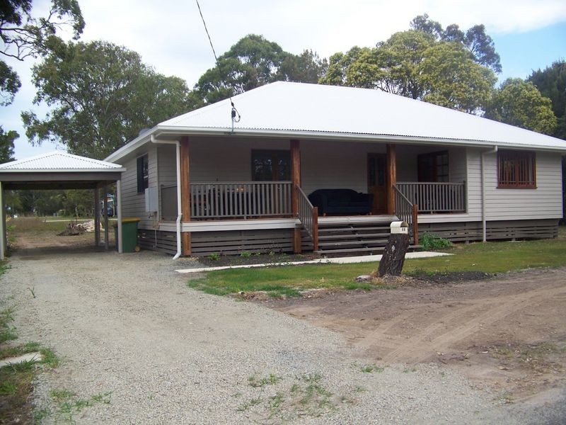 66 Francis Road, Macleay Island QLD 4184