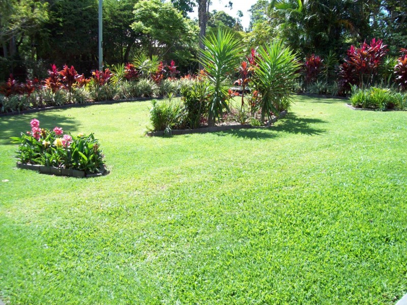 26 Rhodes Street, Macleay Island QLD 4184