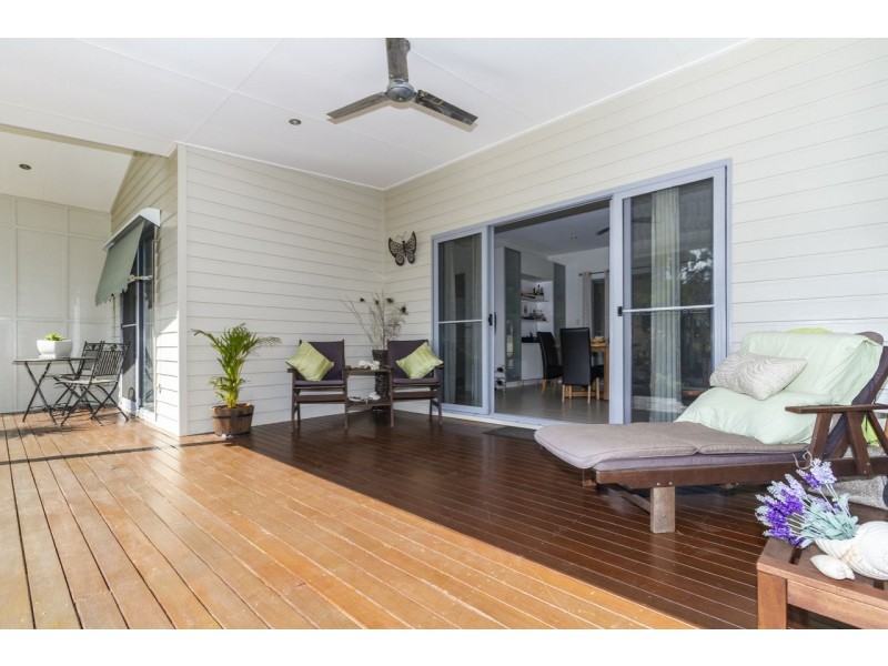 4 Dalpura Street, Macleay Island QLD 4184