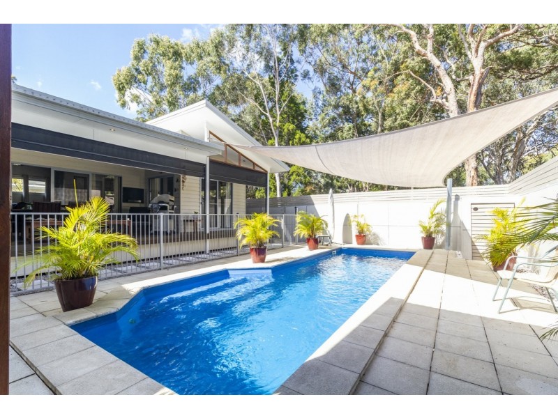 4 Dalpura Street, Macleay Island QLD 4184