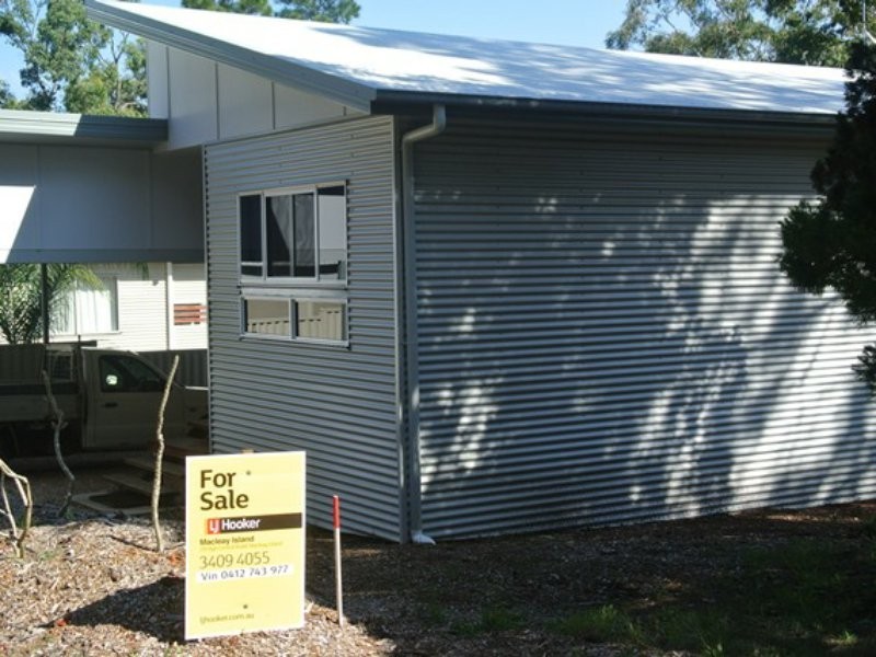 21 Alexander Street, Macleay Island QLD 4184