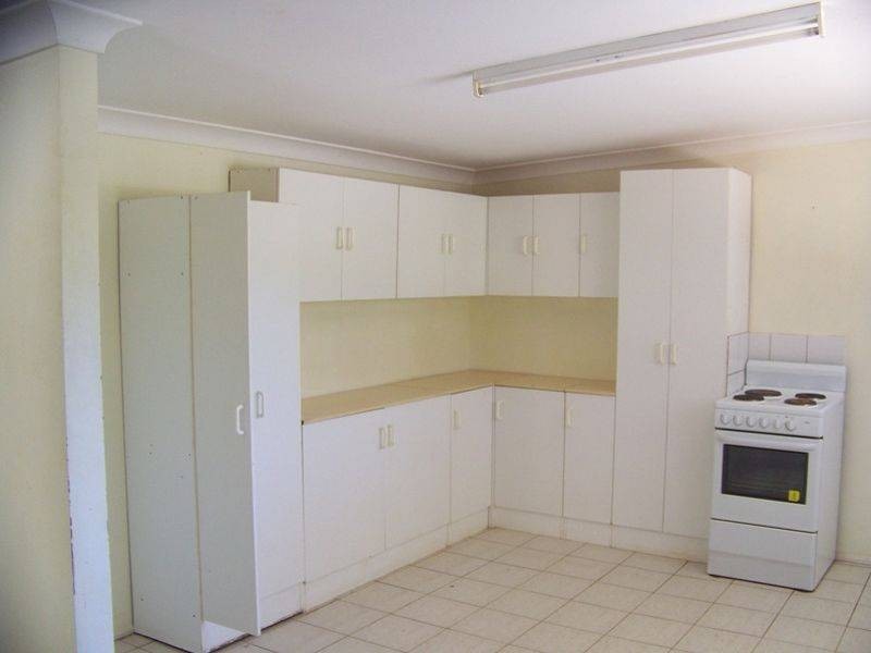 36 Scarborough Terrace, Macleay Island QLD 4184